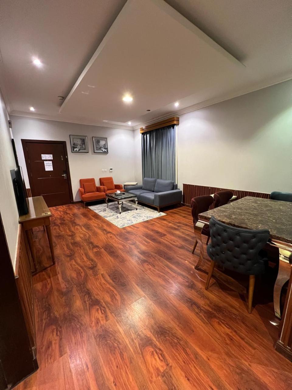 Al Masem Serviced Apartments - Exit 9 Riyadh Room photo